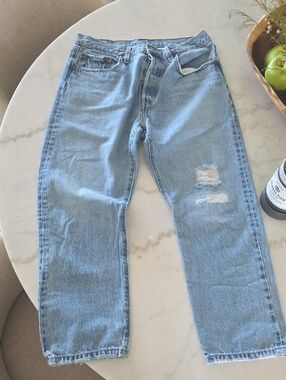 Light Blue Distressed Ankle Jeans - Women's Cropped Fit